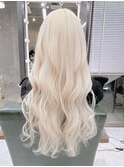 ゆるふわロング　ホワイトブロンドカラー　ハイトーンカラー