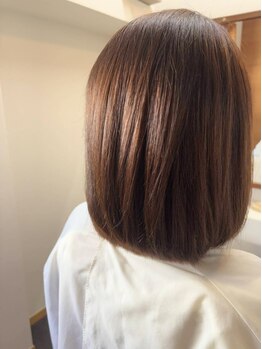 緋美美容室の写真/髪質や骨格、癖などを詳細に見極め、お客様一人ひとりに合わせた施術を行い、大人可愛いを叶えます☆