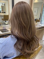 アンフレール ミルクティーベージュ/大園芽依