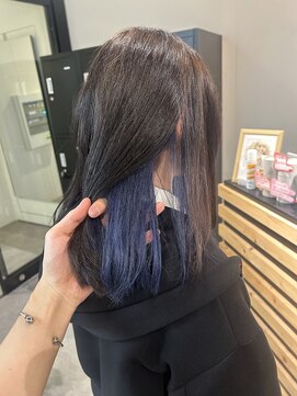 アイリー 名古屋(A/LEE) インナーカラー/イヤリングカラー/ブルージュ/ブルーカラー