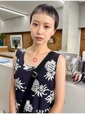 ベリショ　オン眉　デザイン　シアーバング　グレー