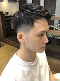 短髪フェードスタイル