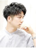 スパイラルパーマアップバングツーブロック刈り上げショート束感