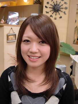 プライマル(PRimal) セミロングのレイヤースタイル