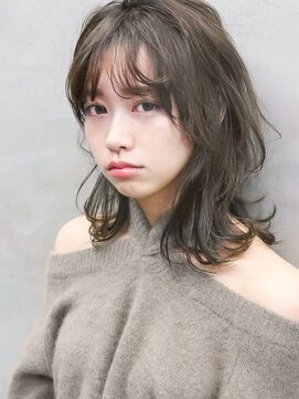 スー 渋谷(suu) 《SUN》ヘルシーレイヤー無造作カールくびれセミディ