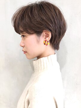 アルバム 渋谷パルコ(ALBUM) 耳掛け丸みショート_外ハネボブアッシュブラウン_ba268743