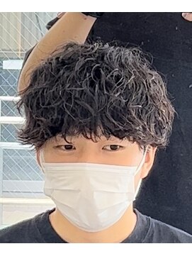 バース バイ ハピネス(BIRTH by happiness) ツイストスパイラルパーマツイストパーマメンズマッシュパーマ