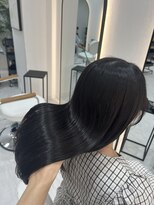 ジーナ 博多筑紫口(Zina)&nbsp;【冨田侑矢】髪質改善艶髪ダークグレー