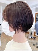ダブルカラーミルクティーベージュインナーカラーショートボブ