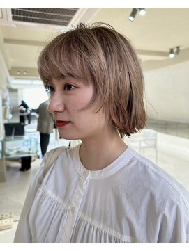 イマイ ケイアウラ(imaii k-aura) 顔まわりレイヤーハイトーンボブ