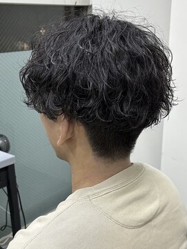 フイ 恵比寿(Hui) 波巻きパーマ/メンズカット/