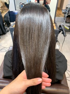 レオン(Re:ON) 縮毛矯正ハイミディアムヘア