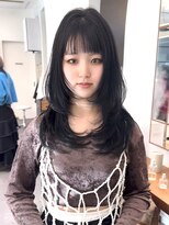 ジゼラ(GISELA)&nbsp;レイヤーカット ブルーブラック シースルーバング ウルフカット