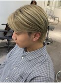 韓国風ハイトーンカラー センターパート 毛流れカット Syuri