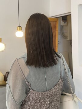 アイエヌジードット(INg.) オリーブベージュ