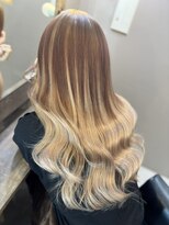 ラピス 横浜(Lapis)&nbsp;ミルクティーカラーグラデーションブリーチカラーシールエクステ