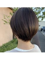 アルファサリダ(ALPHA SALIDA) 大人綺麗な首元すっきりショート