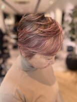 ステア ケース(stair case)&nbsp;ブランドとアクセントのピンクでつくるふんわりショート　