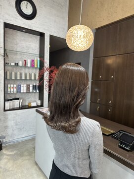 アールトゥーヘアー(art To Hair) ベージュカラー/ロング/ベージュ