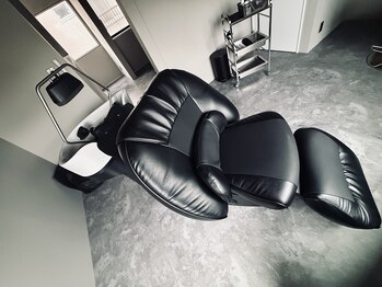 dept.【デプト】【7月1日 NEW OPEN（予定）】の写真/日常の忙しさを忘れる至福のひと時。話題の「頭浸浴」で心も頭皮も解きほぐされる。【須磨/ヘッドスパ】