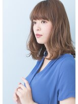 ラフな抜け感可愛ミディアムボブ