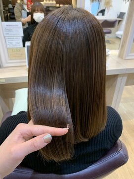 フラット 千葉(Flat.) 酸熱トリートメント×カット【千葉】