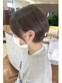 ショートボブ