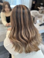 ラビス 浦和(Lovis) 切りっぱなしボブ/エアリーロング/美髪/ピンクブラウン/浦和