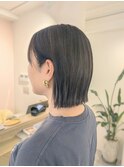 白髪ぼかしハイライト×きりっぱなしボブ