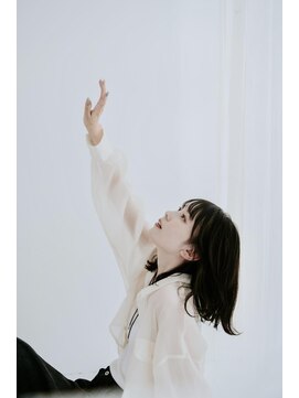 ウルバイサナンド(ULu by Sanando) 抜け感×ツヤで作る、大人の垢抜けヘア