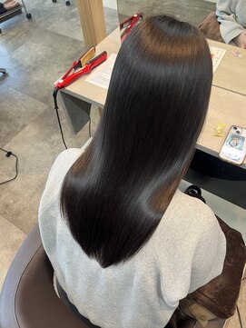 クオン(kuon) 艶髪ロング