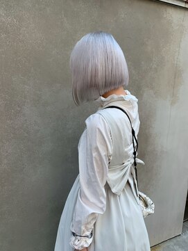 ペレ 原宿(PELE) ダブルカラー/ケアブリーチ/羽エクステ/原宿