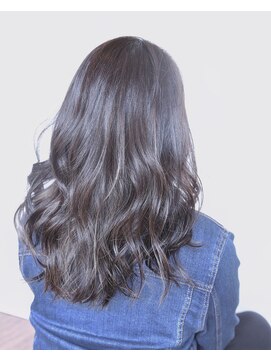 クルーブラン(CouLeur blanc) グレージュでふんわり柔らかい透明感。3DWカラー。