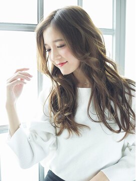 ステア ケース(stair case) 透明感◎日差しに映えるグレージュカラー♪