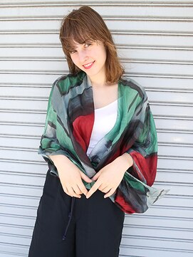 サバービア(suburbia) 『カット+ファストブリーチ+ホワイトグレージュ』