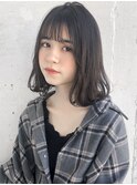 透明感溢れるグレージュカラー