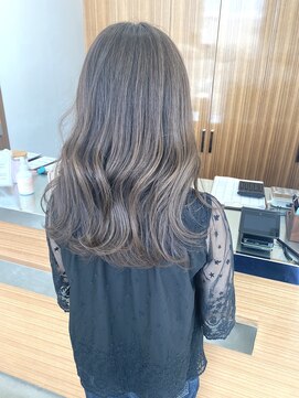 カッツ 駅家店(CUT S) 白髪染めでも明るくベージュカラー♪