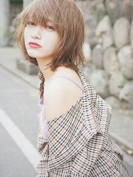 カフカ(CAFCA) ミディアムヘア