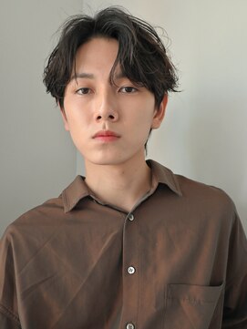 ディッセンバー 神宮前(December) ニュアンスパーマ/マッシュパーマ/ウルフ/波巻きスパイラル/渋谷