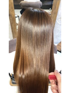 スリー(THREE) 髪質改善トリートメント  縮毛矯正　髪質改善ストレート　酸性