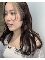 バズ(BUZZ) 前髪ブリーチ×ベージュカラー