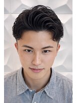 ゼロスバーバー(0's BARBER SHOP)&nbsp;ビジネスヘア/ツーブロ/アップバング/ メンズカット/眉毛