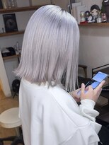ブレイズヘアー(BLAZEhair) 【人気デザイン】ホワイトシルバー×ブリーチ3回