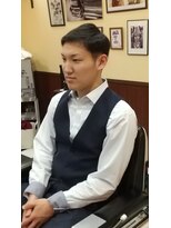 バーバーショップ ストライク(BARBER SHOP STRIKE)&nbsp;ＳＩＤＥ　　ツーブロック　ＢＡＣＫ　刈上げ　スタイル