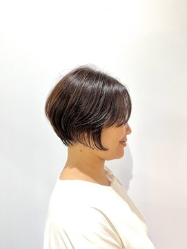 ブロッサム 若葉店(Blossom) クセを活かしたショートスタイル