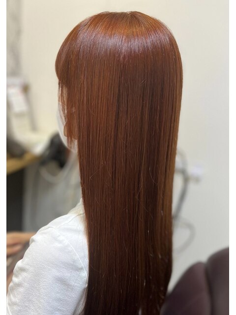ロングストレート髪質改善カラーオレンジブラウン艶髪スタイル