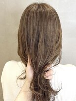 エルロンバイマフェ(AILERON by mahae)&nbsp;【ベージュブラウン】ハイライトで白髪を活かすカラー