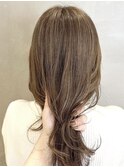 【ベージュブラウン】ハイライトで白髪を活かすカラー