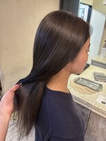 エミュー(emue) 20代髪質改善人気ミルクティーベージュカラー