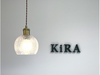 キラ(KiRA)の写真